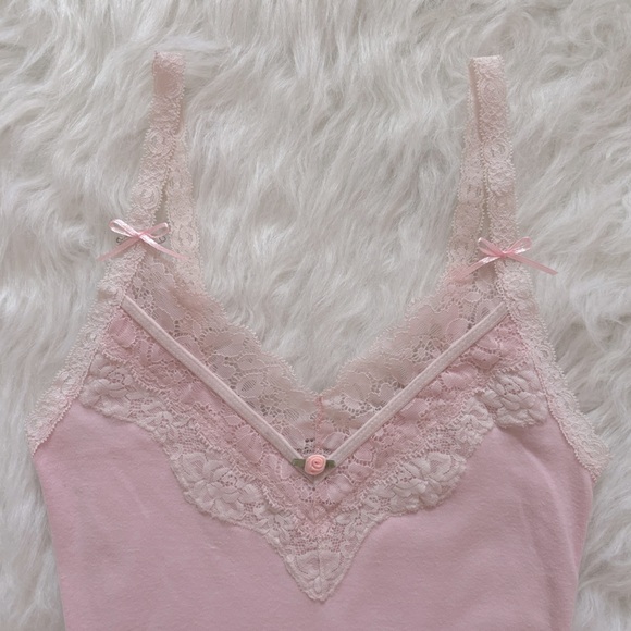 Abercrombie and Fitch Lace Tank - Picture 2 of 5